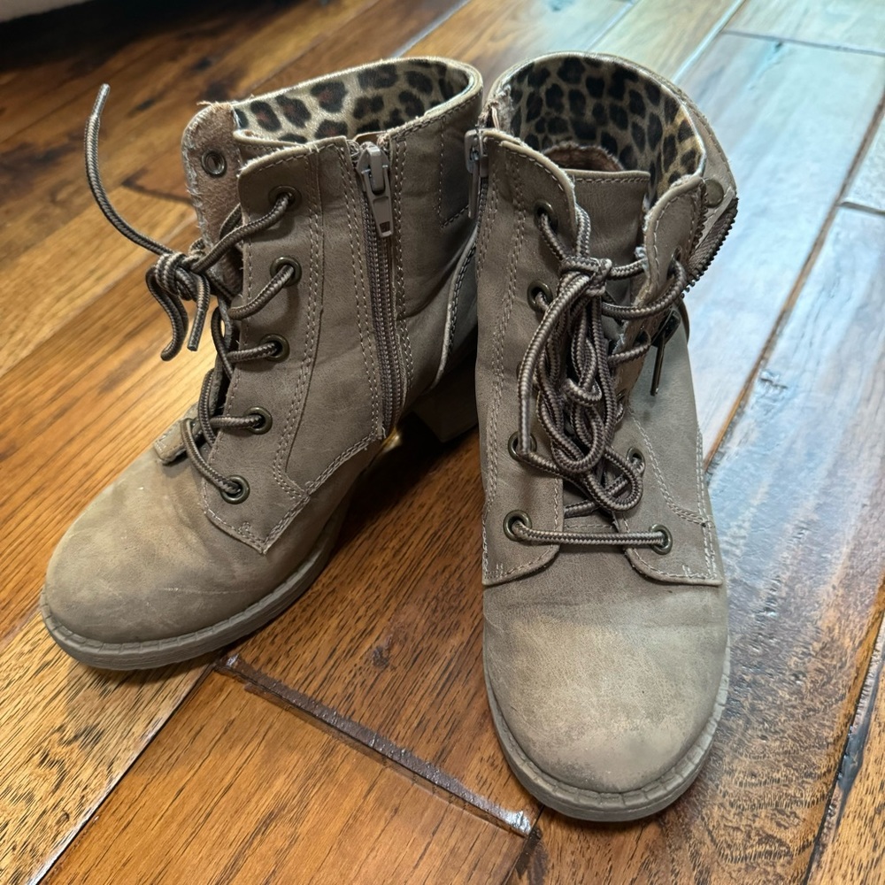 Jellypop Girls | Brown ankle boots w/ heel | Sz 2